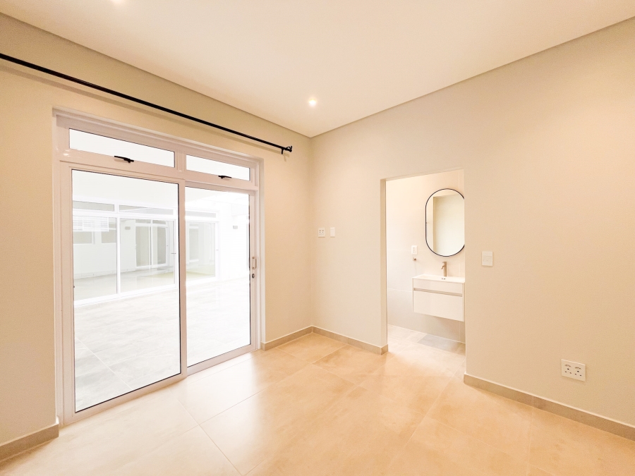 4 Bedroom Property for Sale in Country Club Western Cape